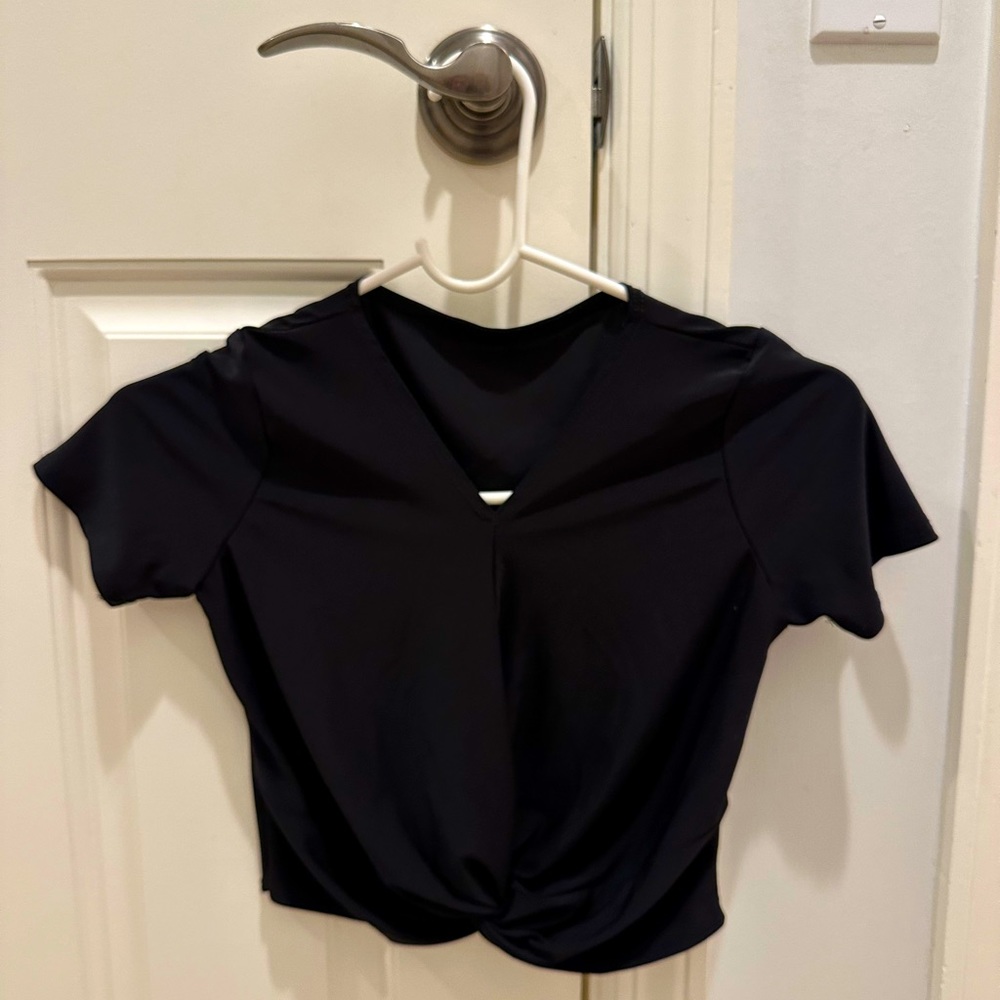 Cheryl creations kids black v neck shirt - size medium